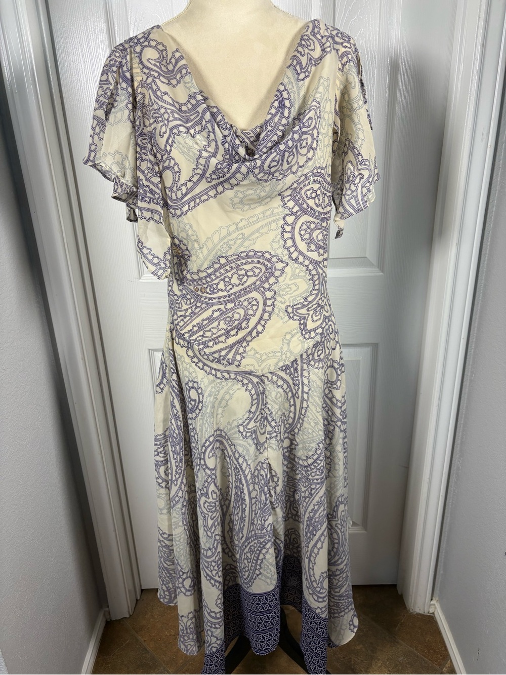 Signature by Robbie Bee Cream and Lavender Paisley Y2K Dress